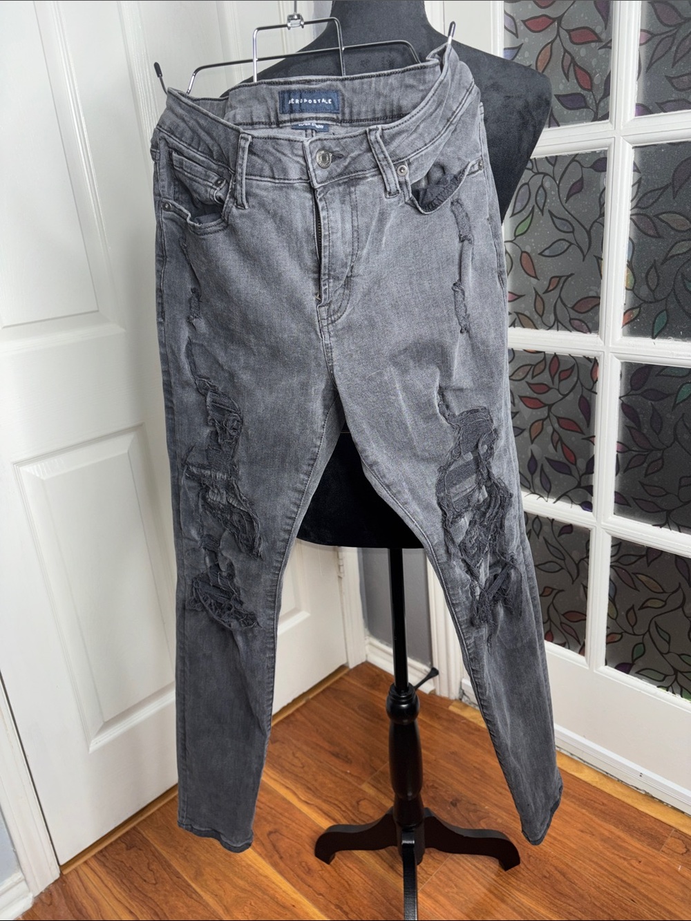 Aeropostale Men’s Ripped Charcoal Skinny Jeans